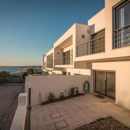 Drifter Beach Villa *